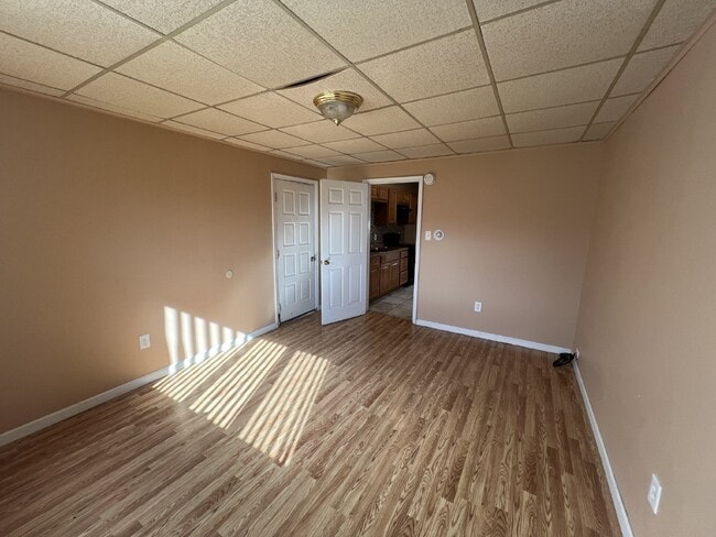 Building Photo - Available Now! 2 bed 1 Bath in Scanton!