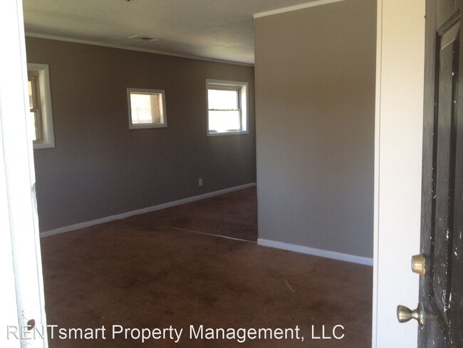 Building Photo - 3 br, 1 bath House - 5745 Blueridge Drive