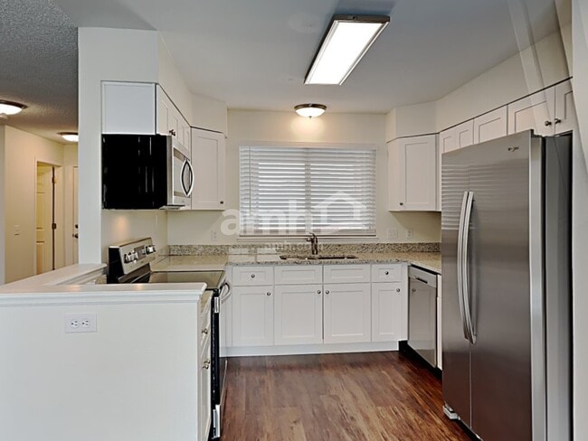 Building Photo - 8226 Wilmington Dr