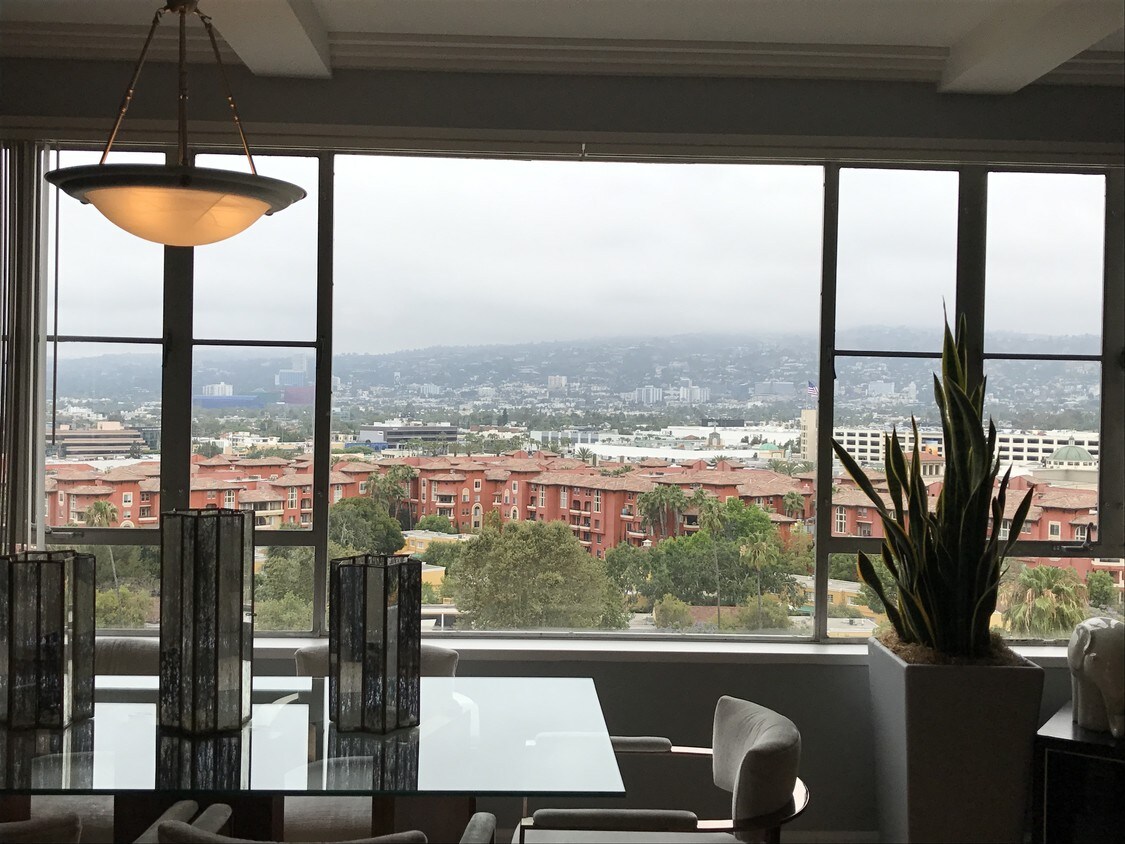 Foto principal - 390 Hauser Blvd