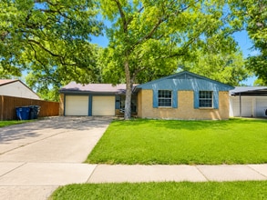 Building Photo - 6811 Marla Dr