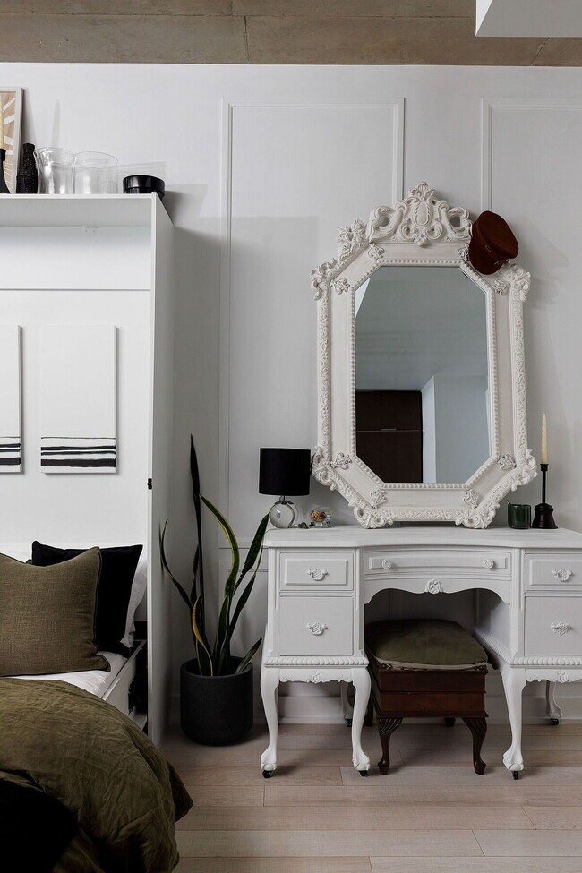 Photo du bâtiment - 5 Hanna Ave