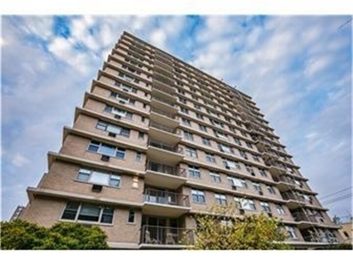 Primary Photo - 1301 N Harrison St