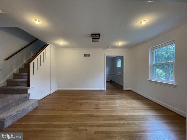 Foto del edificio - 5316 Ventnor Rd