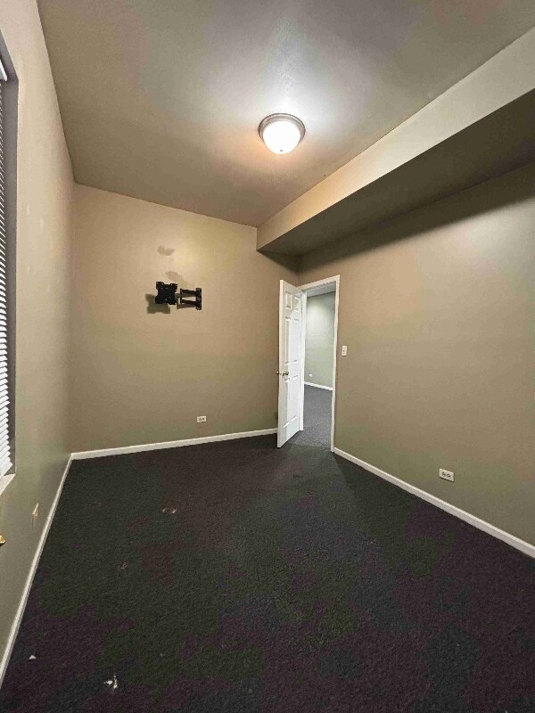 Foto del edificio - 8436 S Exchange Ave