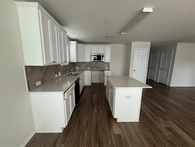 Building Photo - 4217 Amber Ruse Dr