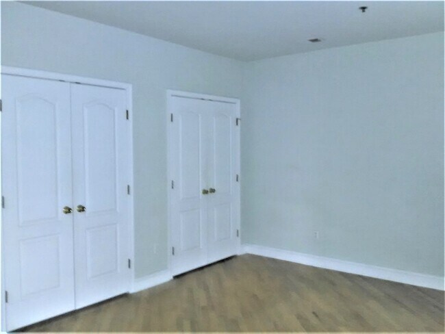 Foto del edificio - 325 Willow Ave