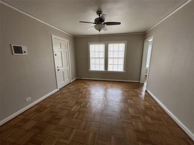 Foto del edificio - 4801 Jackson St