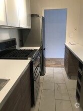 Building Photo - 6 Whittier Pl