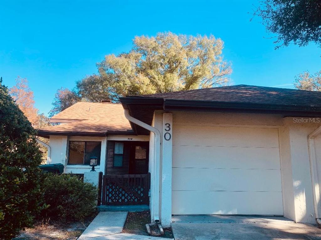 Primary Photo - 940 Fenton Ln