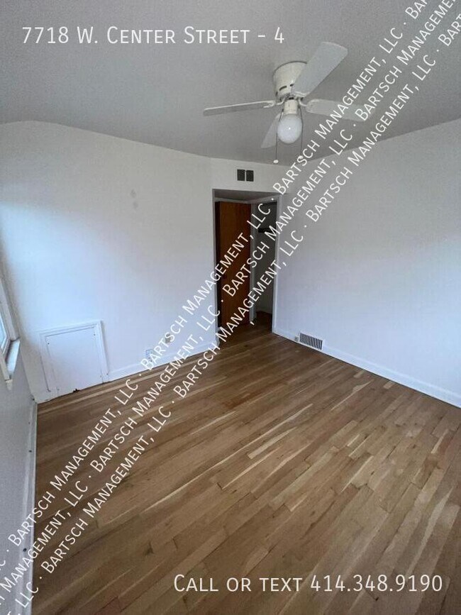 Foto del edificio - 7718 W Center St