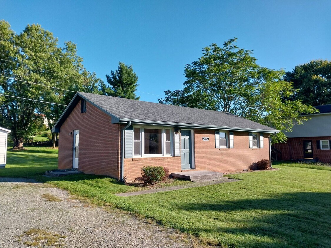 Primary Photo - 5729 Riner Dr