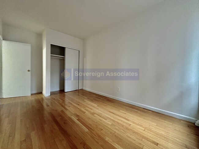 Foto del edificio - 401 E 68th St