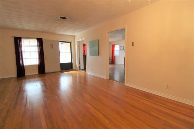 Foto del edificio - 11133 Wyatt St