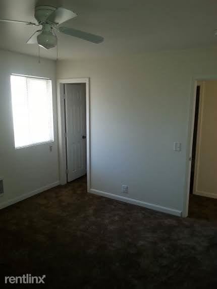 Building Photo - 1 br, 1 bath Condo - 714 Maylene Drive #D8