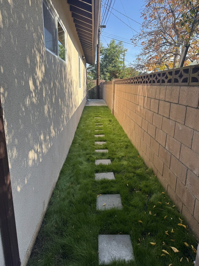 Foto del edificio - 15920 Eccles St