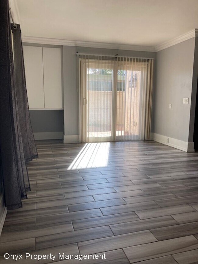 Building Photo - 3 br, 1.5 bath House - 9576 Caminito Tirada