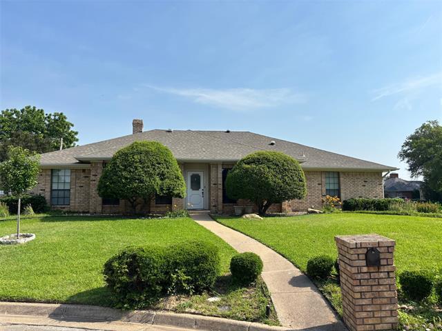 Foto principal - 2226 Fall River Dr