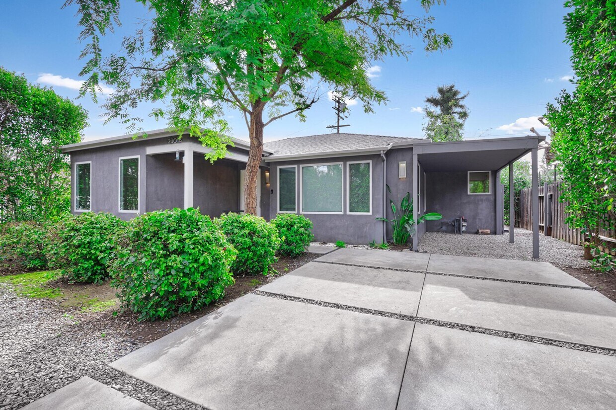 Front Car port - 23018 Leonora Dr