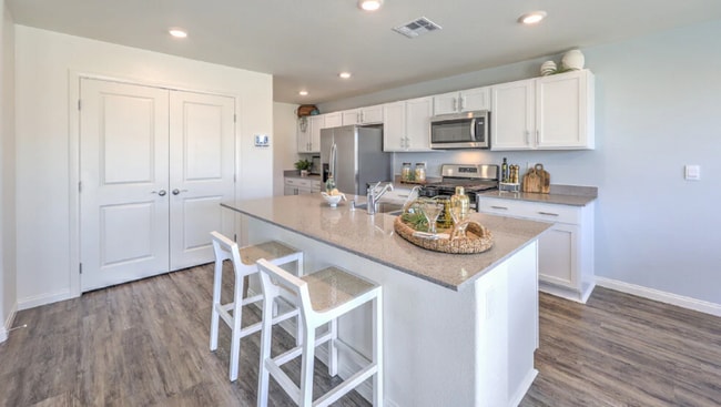 Foto del edificio - 2625 Dahlia Fls Ave