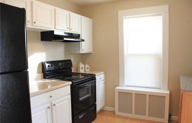 Foto del edificio - 2442 Birch St