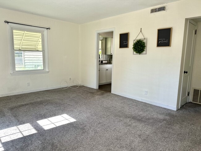 Foto del edificio - 1265 Anderson Rd