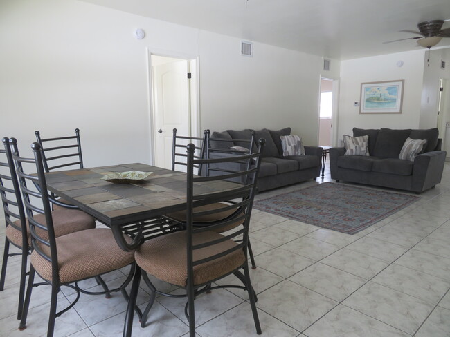 Building Photo - 4532 Bougainvilla Dr