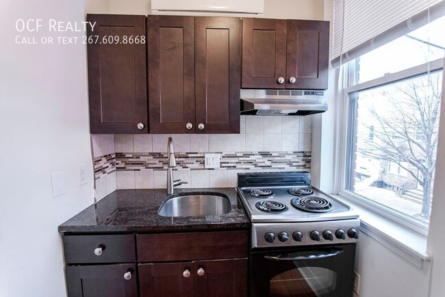 Foto del edificio - Point Breeze Studio Apartment