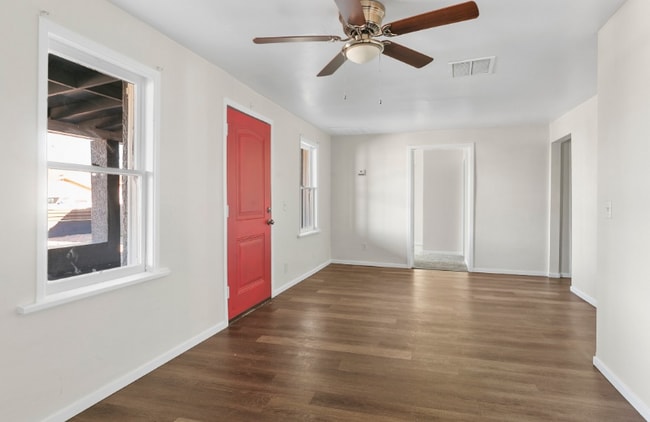 Building Photo - 1317 W Pima St