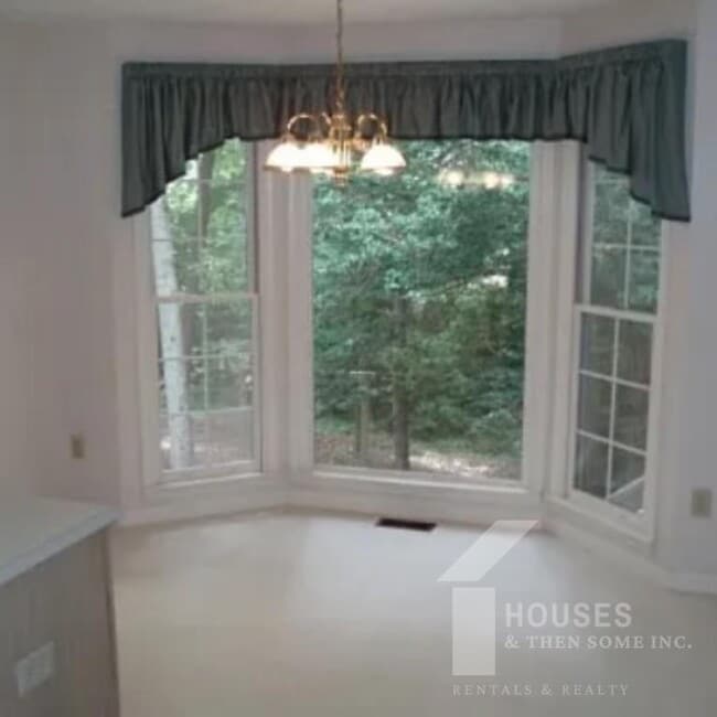 Building Photo - 3 McBee Chapel Rd