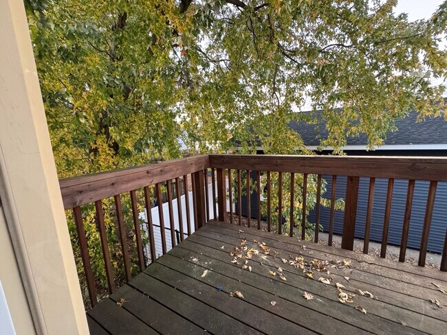 Foto del edificio - 1404 Hayden Ave