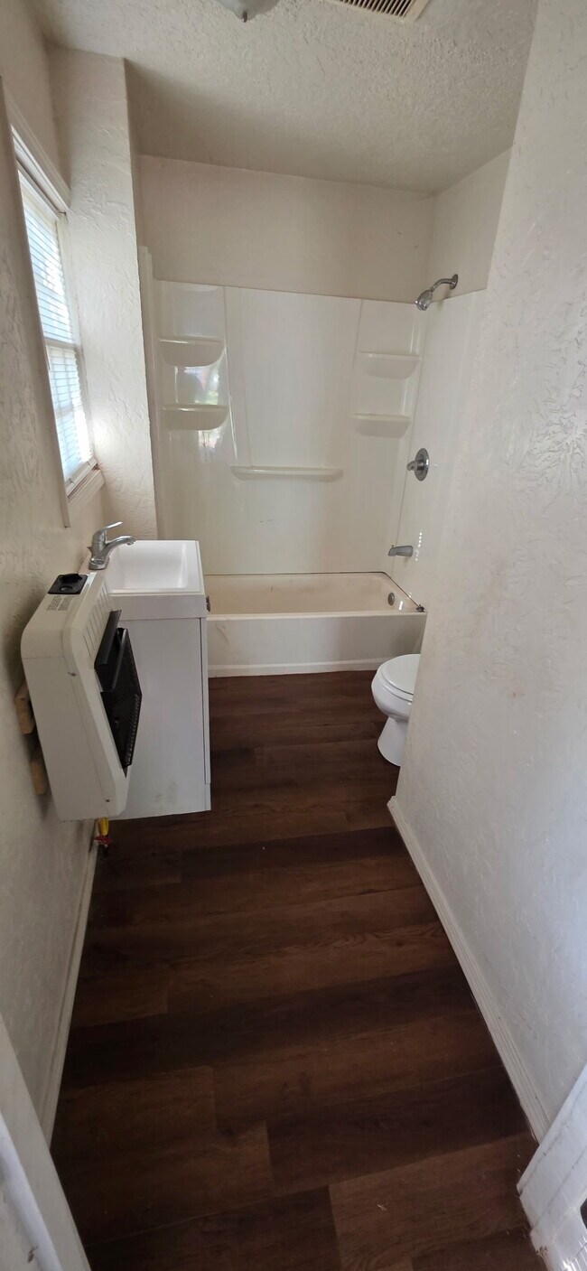 Foto del edificio - 119 W Apache St