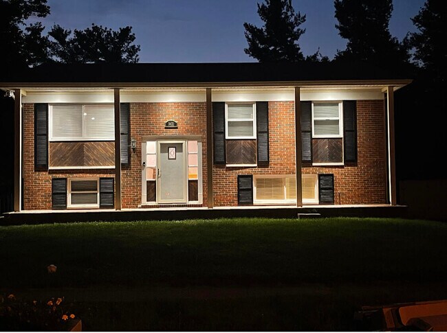 Foto del edificio - 3421 Holwyn Rd