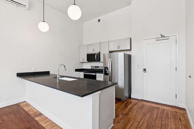 Photo - 129 Main St Apartment