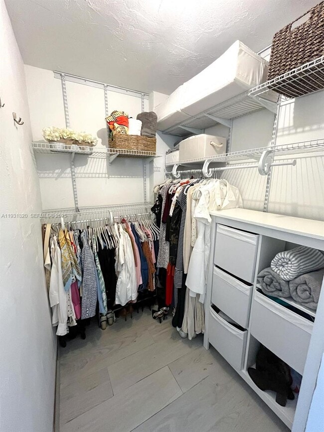 Foto del edificio - 1470 NE 125th Terrace