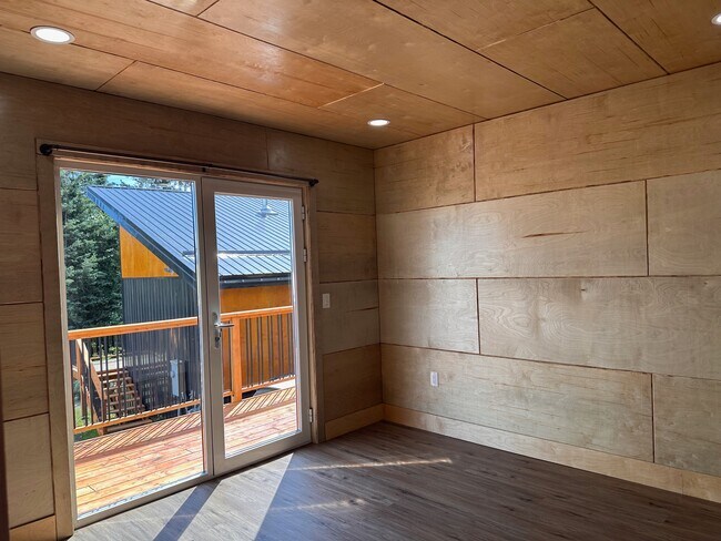 Foto del edificio - 1177 Virginia Lynn Wy