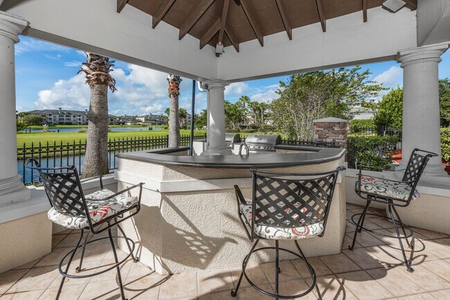 Foto del edificio - Highlands Viera West