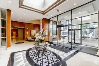 Building Photo - 153 Beecroft Rd