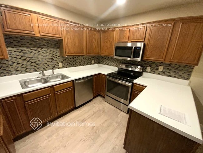 Building Photo - 819 Havenbrook Dr