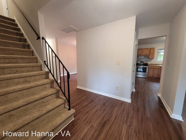 Building Photo - 5 br, 3 bath House - 821 Hanover Drive