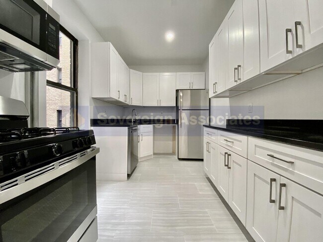 Foto del edificio - 590 Fort Washington Ave