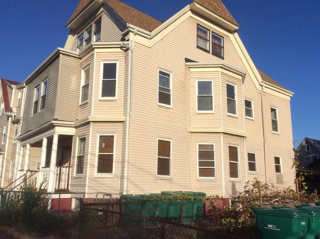 79 Beacon Hill Ave Unit 3, Lynn, MA 01902 Room for Rent in Lynn, MA