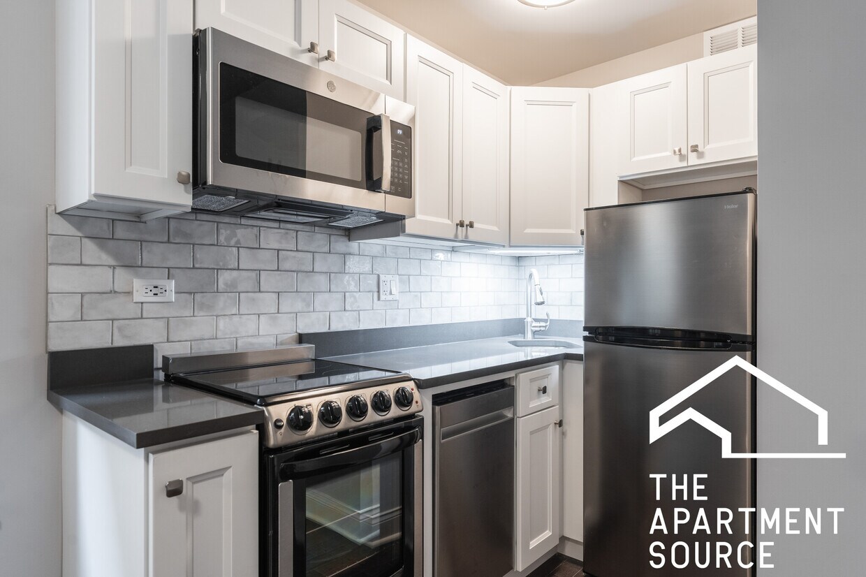 Foto principal - 640 W Wrightwood Ave