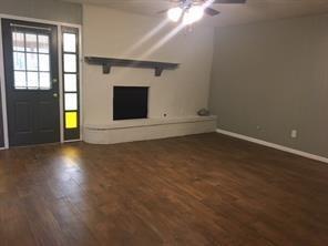 Building Photo - 220 Rolling Hills Dr