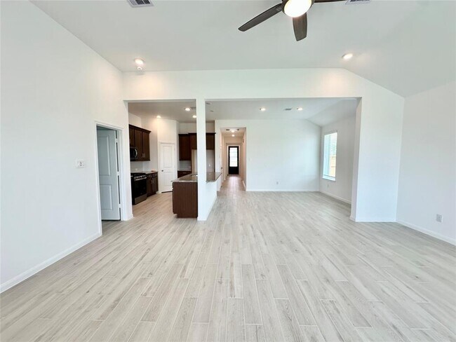 Foto del edificio - 6622 Canary Knl Ct