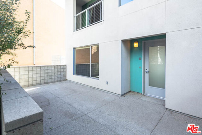 Foto del edificio - 11500 Tennessee Ave