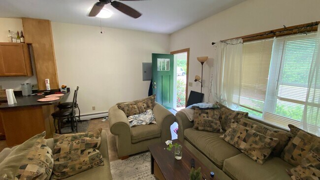 Foto del edificio - University Student Rental-Available for th...