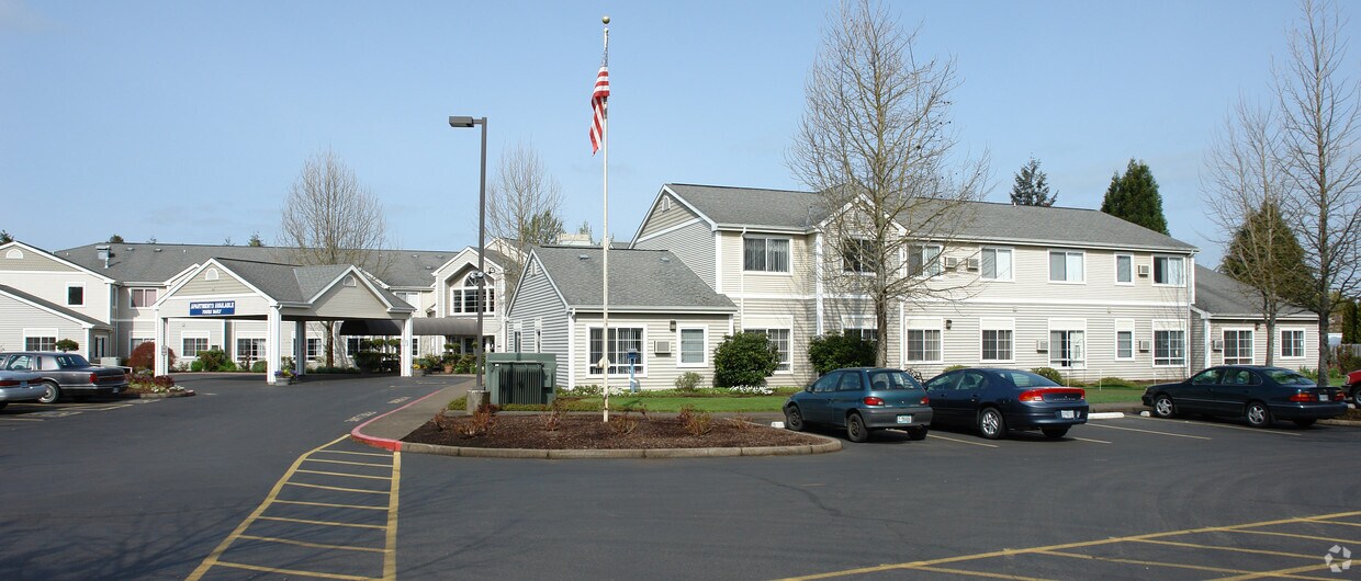 Oaks At Lebanon Apartments in Lebanon, OR