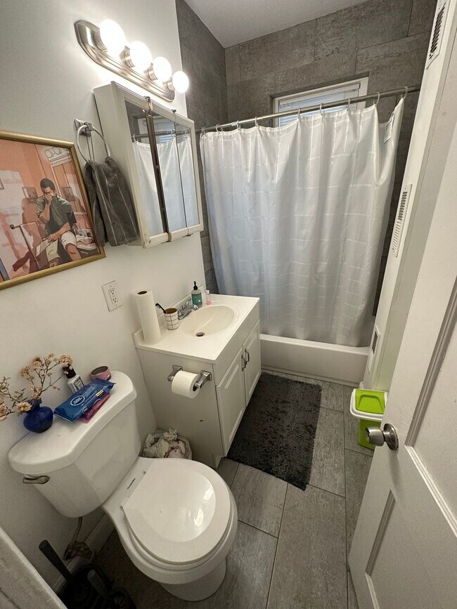 Building Photo - Large Unit in Allston, Steps from the T Stop, Heat, Hot Water Included, Eat-in Kitchen. Laundry o...