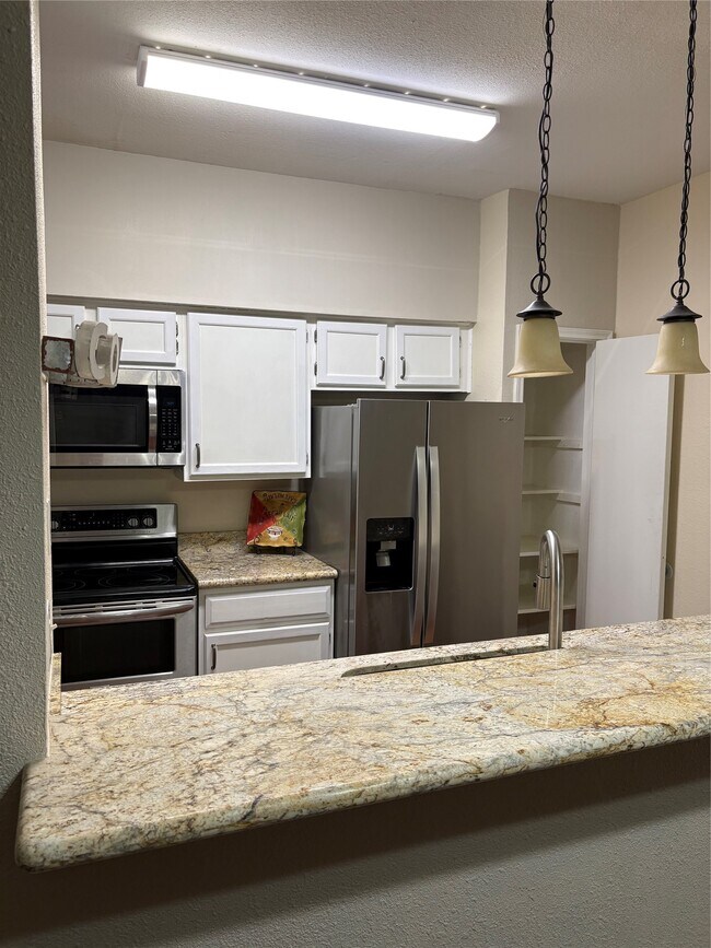 Foto del edificio - 580 Wilcrest Dr